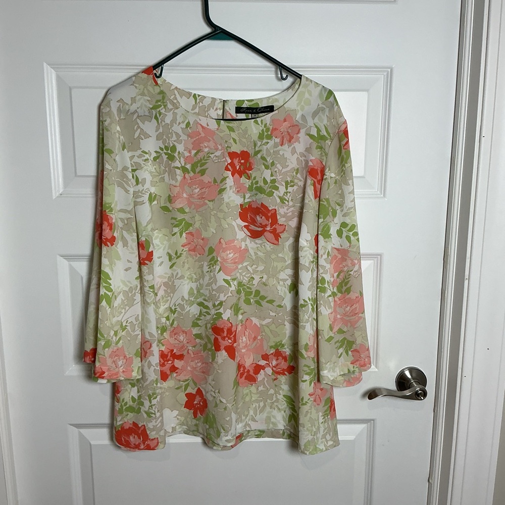 Rose & Olive Vibrant Floral Top 2XL NWT